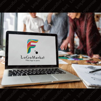 Aとaと虹のロゴ