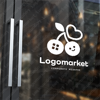 親しみと笑顔とやさしさのロゴ