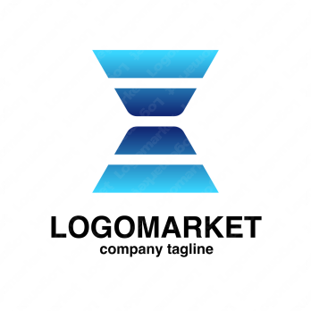 台形とミニマルと信頼感のロゴ