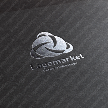 Aとaと虹のロゴ