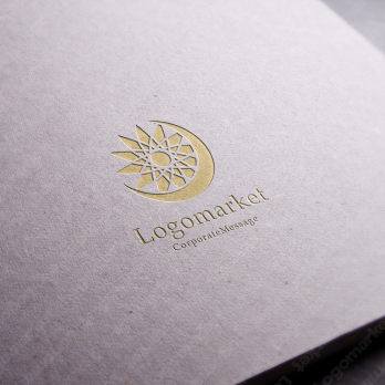 三日月と星と刃物のロゴ