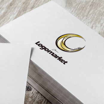 月とミステリアスとラグジュアリーのロゴ