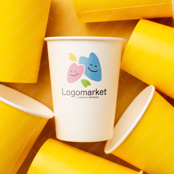 笑顔と親しみやすいと寄り添うのロゴ