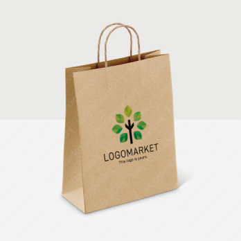 木と広がりと成長のロゴ