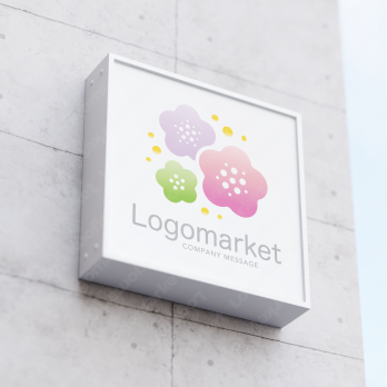 梅の花と優しいと喜びのロゴ