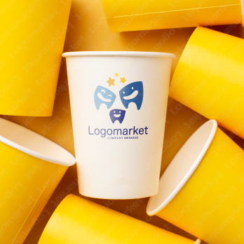 歯とキャラクターと安心感のロゴ