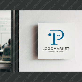 PとIとゾウのロゴ