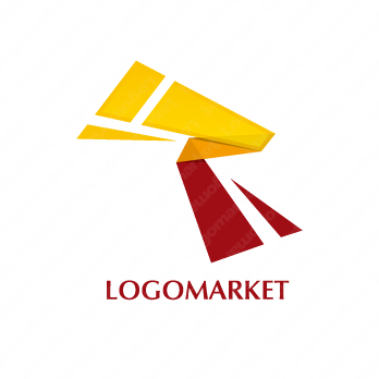 スピード感とTとシャープのロゴ