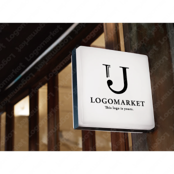 洗練とモダンと明朝体のロゴ