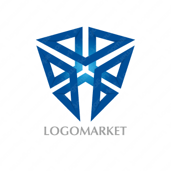 立方体と光るとキューブのロゴ