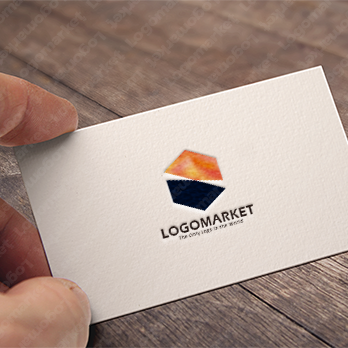 六角形と重心と情熱のロゴ