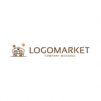 こどもと家とハートのロゴ