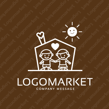 こどもと家とハートのロゴ