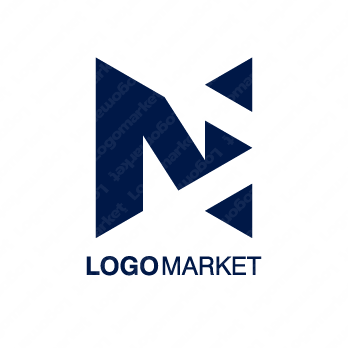 Nと三角とシンプルのロゴ