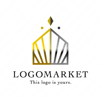 家と王冠と高級のロゴ