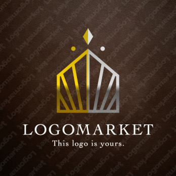 家と王冠と高級のロゴ