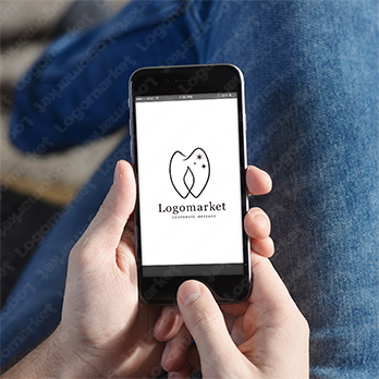 自然と歯と清潔感のロゴ