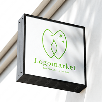 自然と歯と清潔感のロゴ