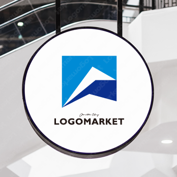 成功とチャレンジと山のロゴ