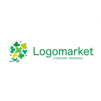 クローバーと幸福感と親しみやすさのロゴ