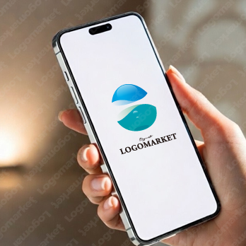 卵と海と空のロゴ