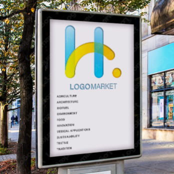 HとOと透明のロゴ