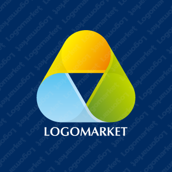 トライアングルと無限と三角のロゴ