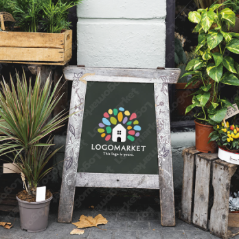 木と家と可能性のロゴ