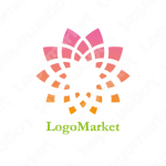 フラワーとナチュラルと花のロゴ