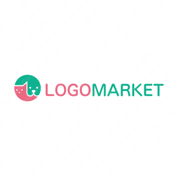 犬と猫と円型エンブレムのロゴ