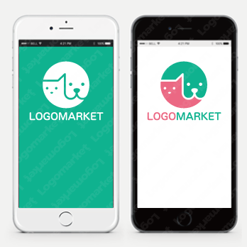 犬と猫と円型エンブレムのロゴ