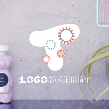 Tと自由と強いのロゴ