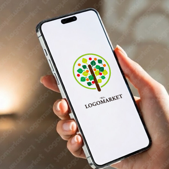 木の実と安心と満足感のロゴ