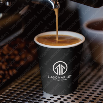 上昇と成功と前進のロゴ