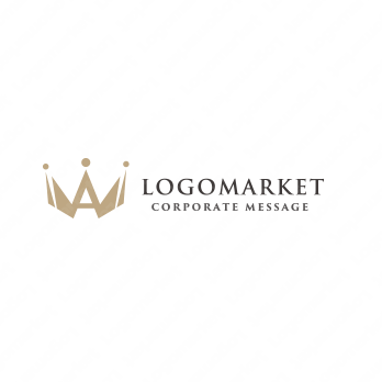 頂点と高級感とクラウンのロゴ