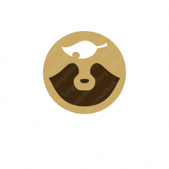 変化と葉っぱと狸のロゴ