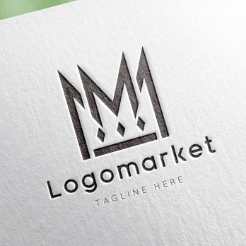 Mと王冠とクラウンのロゴ