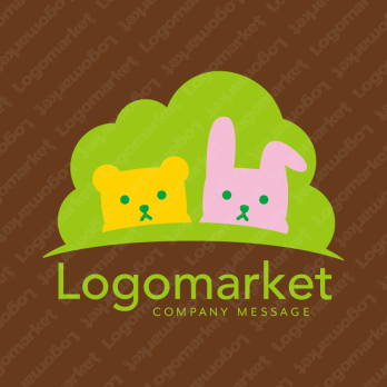 クマとうさぎと親しみやすいのロゴ
