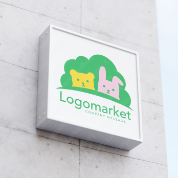 クマとうさぎと親しみやすいのロゴ