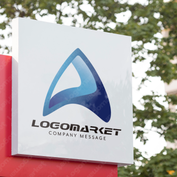 Aとaと虹のロゴ