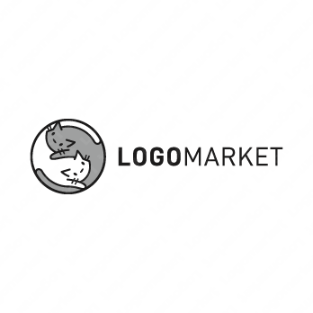 白黒とネコと陰陽のロゴ
