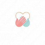 心と手とハートのロゴ