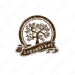 樹木とエンブレムとヴィンテージのロゴ